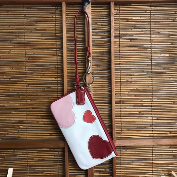 Coach wristlet with hearts - Picture 2 of 6
